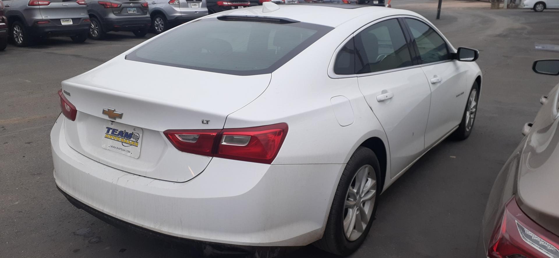 2018 Chevrolet Malibu LT (1G1ZD5ST9JF) with an 1.5L L4 DOHC 16V engine, 6A transmission, located at 2015 Cambell Street, Rapid City, SD, 57701, (605) 342-8326, 44.066433, -103.191772 - Photo#3